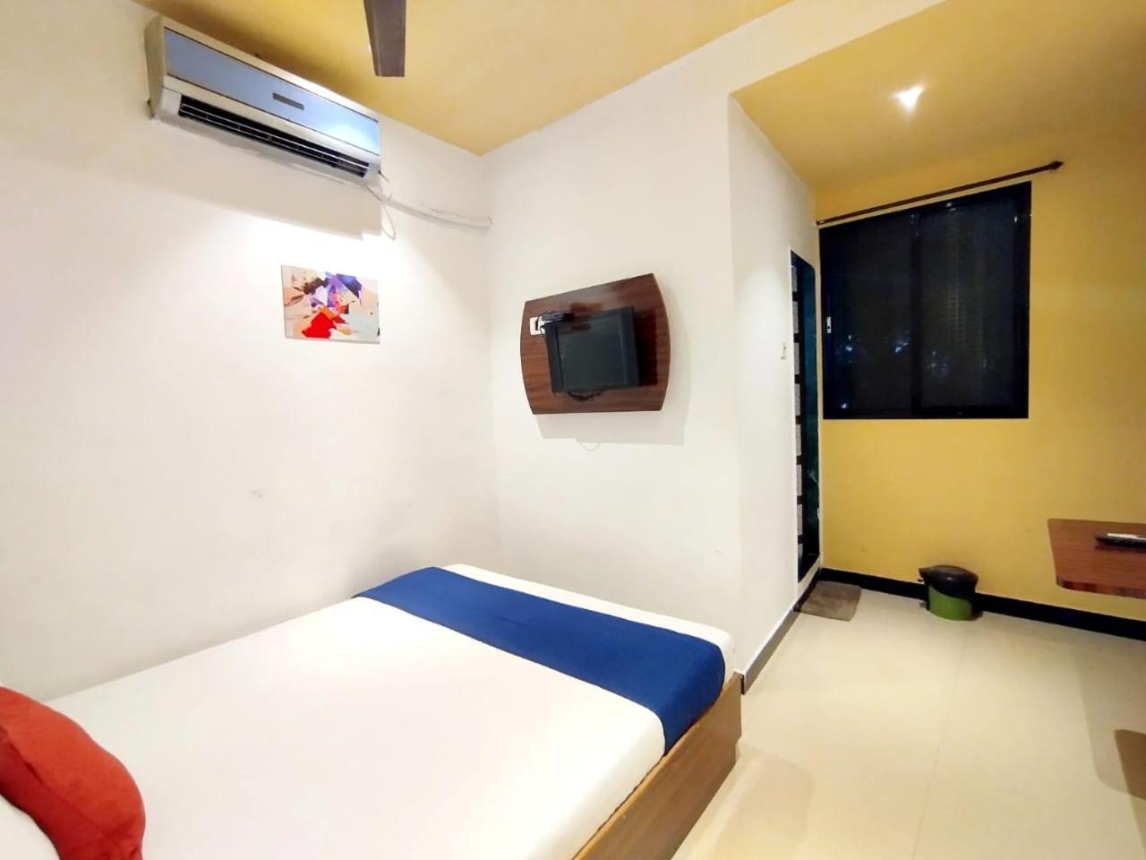 Hotel Aspen Мумбай Екстериор снимка